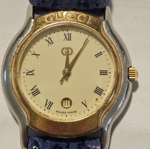 Similar Items Sponsored See all   Vintage Gucci 13mm Black Crocodile Leather Wat - Picture 3 of 6